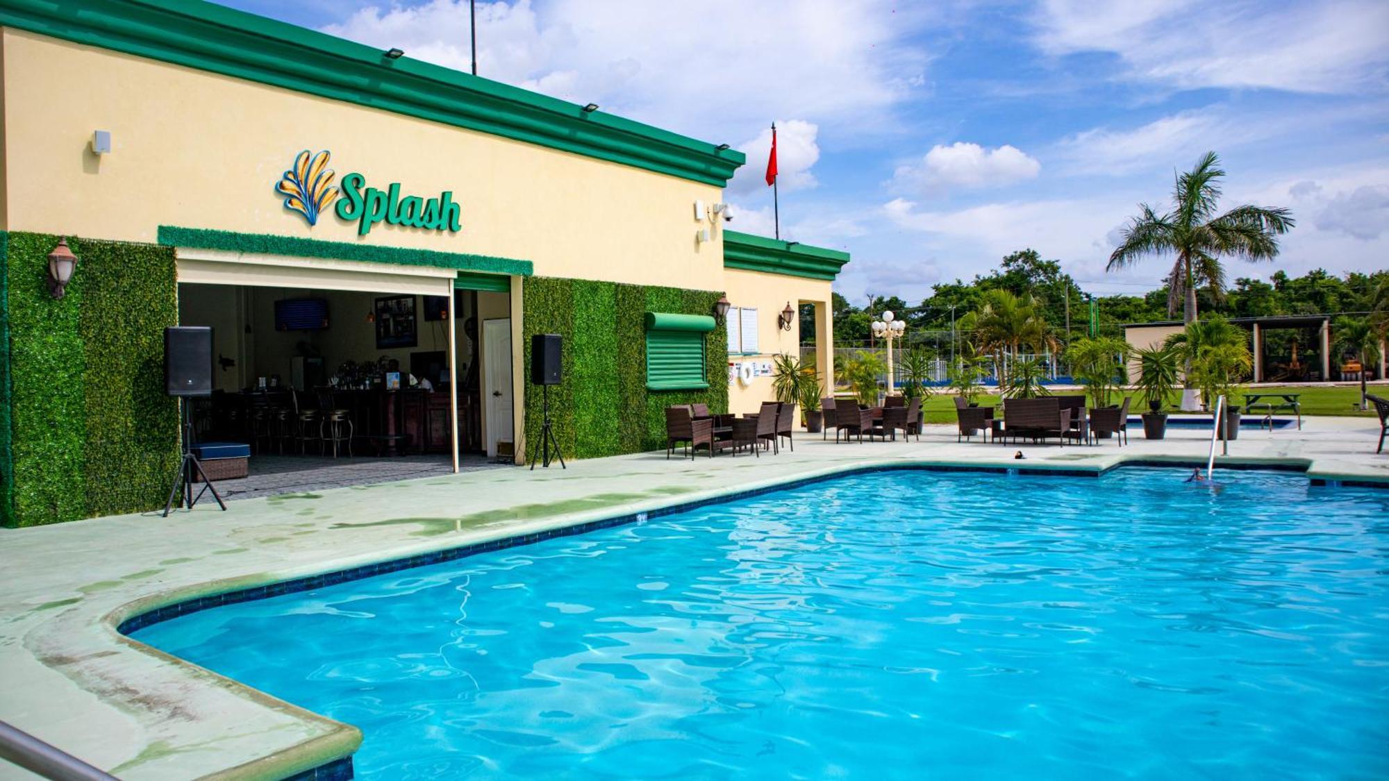 Princess Vegas Hotel & Casino Corozal Town Extérieur photo