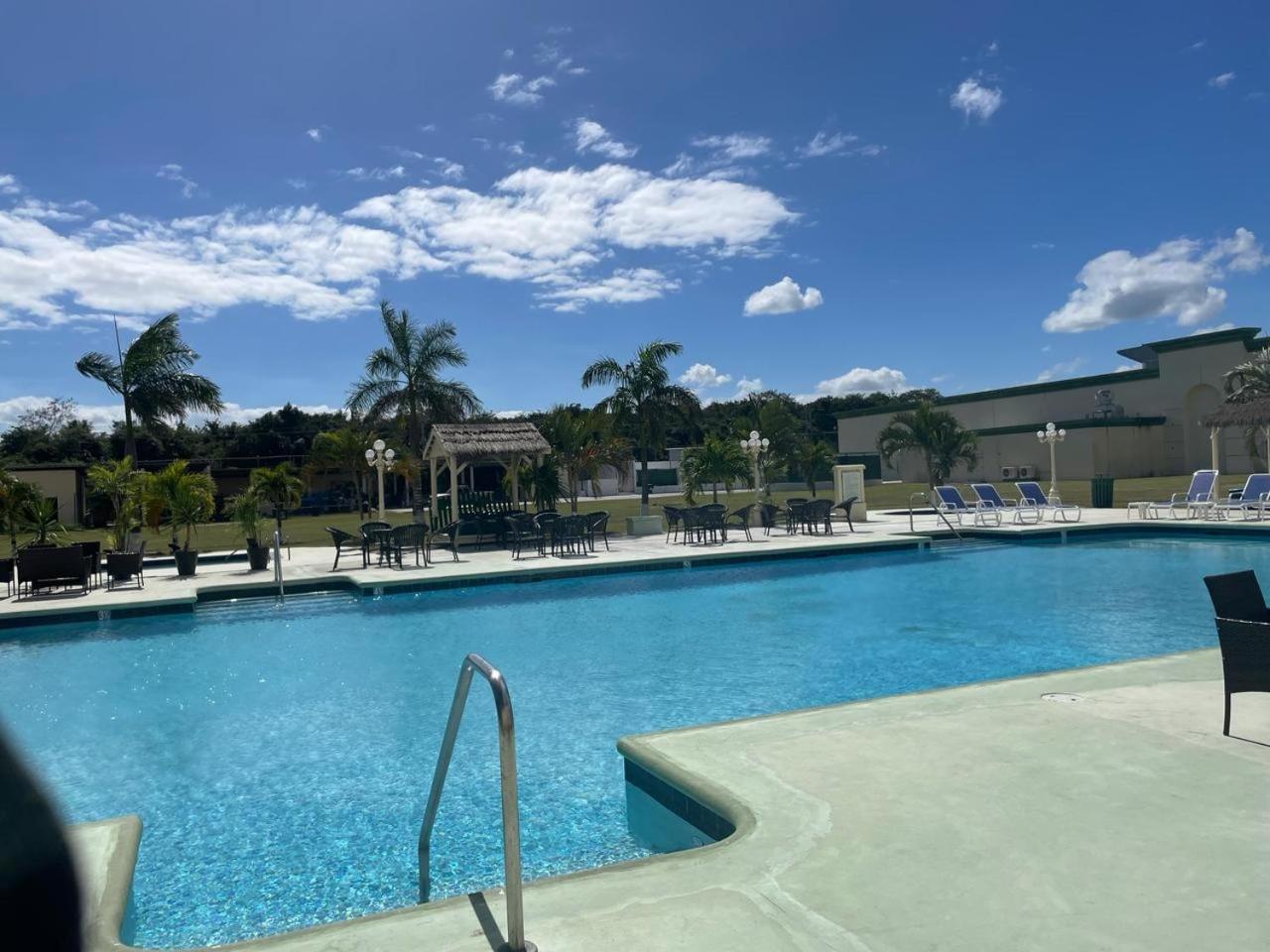 Princess Vegas Hotel & Casino Corozal Town Extérieur photo